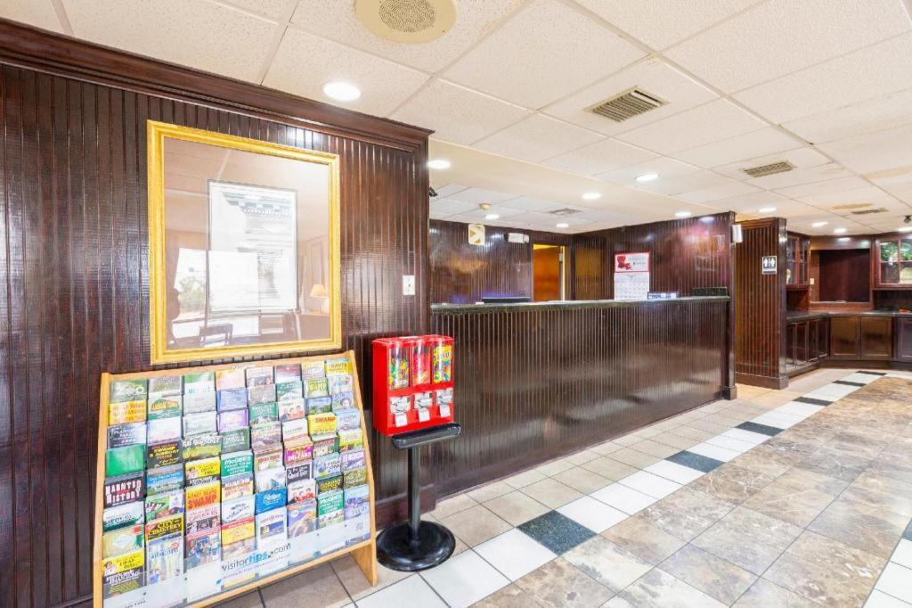 Oyo 巴吞鲁日中城酒店 外观 照片